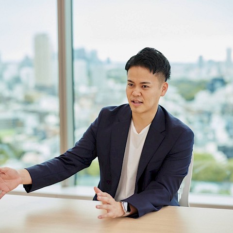 Ayumu Hirasaki CEO